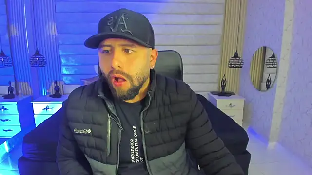 Snapshot of jhon_bear03 chatting on January 12, 11:26 am jhon bear03 online show from January 12, 11:26 am