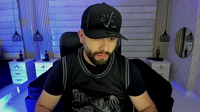 Snapshot of jhon_bear03 chatting on January 19, 11:25 am jhon bear03 online show from January 19, 11:25 am