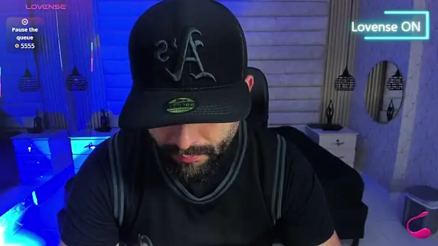 Snapshot of jhon_bear03 chatting on February 5, 11:15 am jhon bear03 online show from February 5, 11:15 am