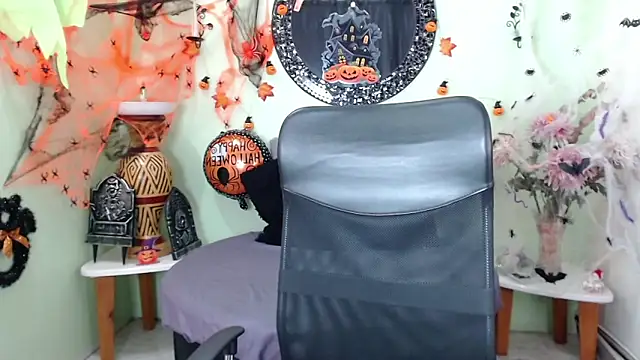 Sofia Franco  online show from October 27, 7:18 pm