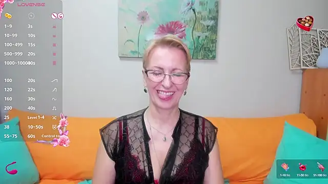 Snapshot of iamyourdream89 chatting on February 26, 8:00 pm iamyourdream89 online show from February 26, 8:00 pm