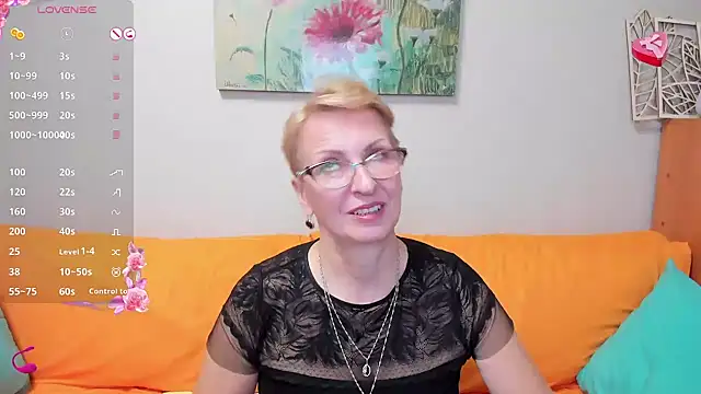 Snapshot of iamyourdream89 chatting on February 27, 4:43 pm iamyourdream89 online show from February 27, 4:43 pm