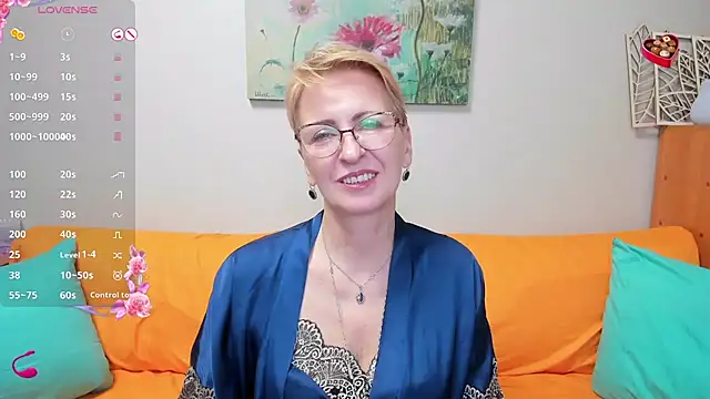 Snapshot of iamyourdream89 chatting on March 1, 11:39 am iamyourdream89 online show from March 1, 11:39 am