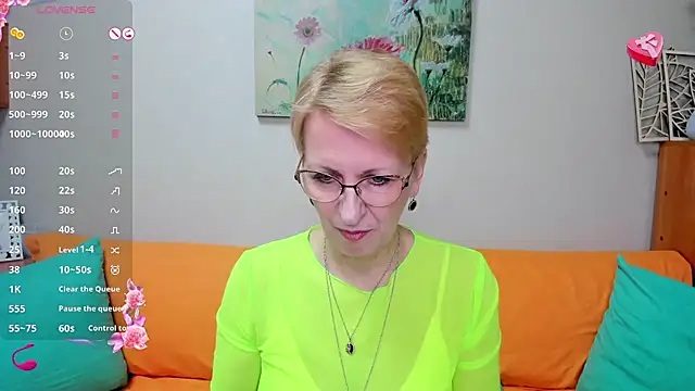 Snapshot of iamyourdream89 chatting on March 15, 7:20 am iamyourdream89 online show from March 15, 7:20 am