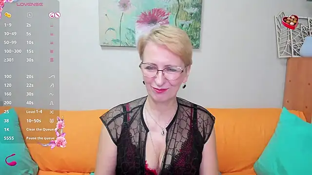 Snapshot of iamyourdream89 chatting on March 22, 8:51 am iamyourdream89 online show from March 22, 8:51 am