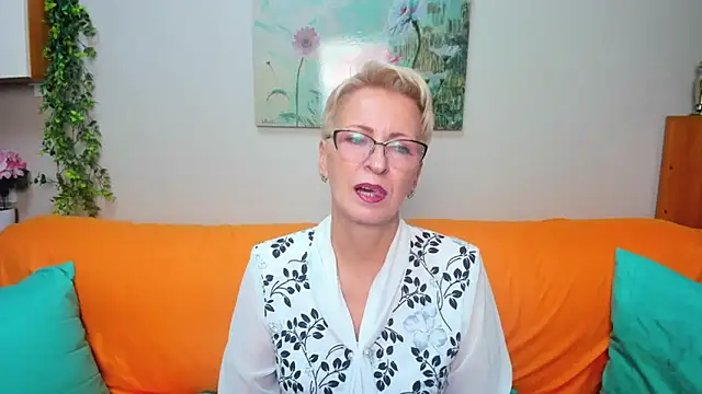 Snapshot of iamyourdream89 chatting on September 29, 12:54 pm iamyourdream89 online show from September 29, 12:54 pm