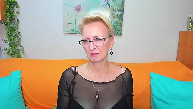 Snapshot of iamyourdream89 chatting on October 26, 10:21 am iamyourdream89 online show from October 26, 10:21 am