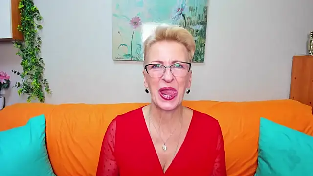 Snapshot of iamyourdream89 chatting on November 9, 12:03 pm iamyourdream89 online show from November 9, 12:03 pm