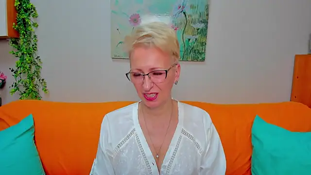 iamyourdream89 online show from March 15, 1:06 pm