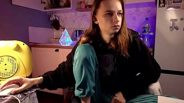 Frank Fraer online show from September 29, 7:30 pm