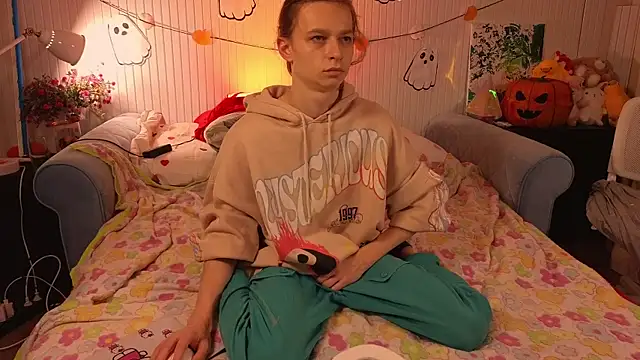 Frank Fraer online show from October 25, 8:03 pm