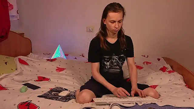 Frank Fraer online show from March 15, 12:05 am