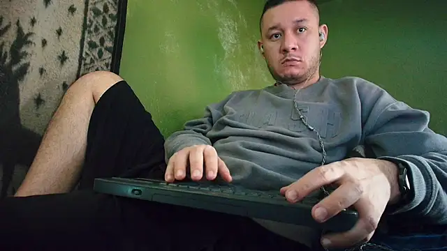 sweet cock28 online show from February 10, 3:53 pm