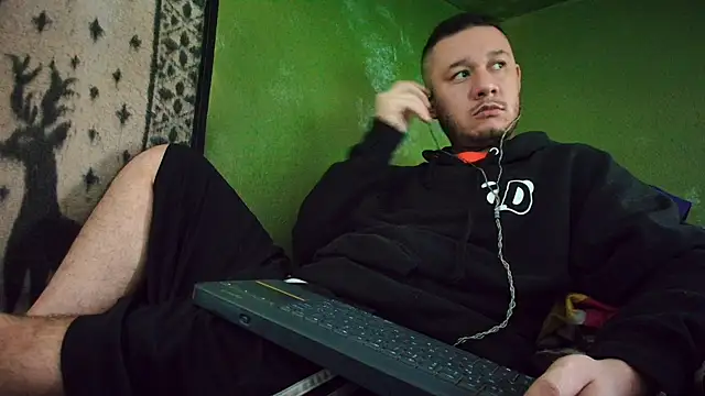 sweet cock28 online show from March 8, 3:56 pm