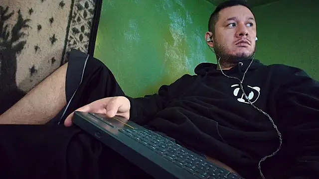 sweet cock28 online show from March 21, 3:35 pm