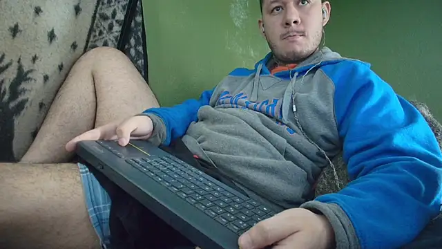 sweet cock28 online show from September 18, 3:47 pm