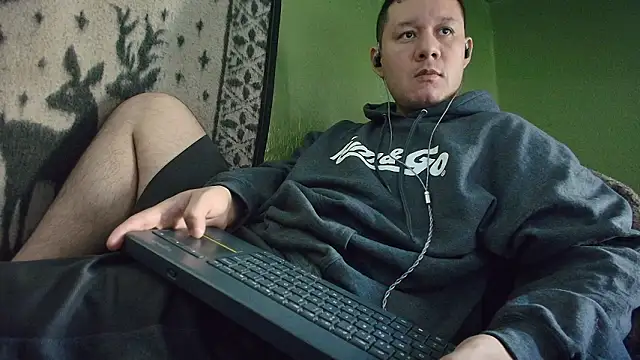 sweet cock28 online show from March 23, 3:27 pm