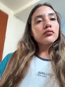 Snapshot of fenixgre chatting on March 7, 7:00 pm fenixgre online show from March 7, 7:00 pm