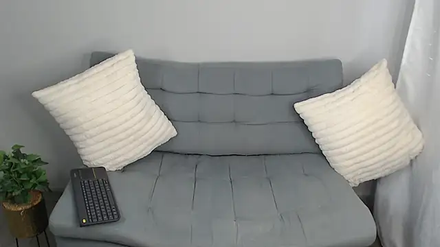 Snapshot of Amber_Etan chatting on June 29, 2:39 pm Amber Etan online show from June 29, 2:39 pm