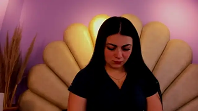 Natasha  Blue online show from February 6, 7:06 pm