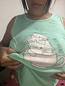 Snapshot of kanyat_ chatting on July 19, 1:04 pm kanyat online show from July 19, 1:04 pm