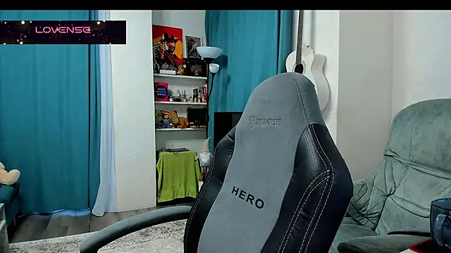 Katniss K online show from January 22, 7:57 am