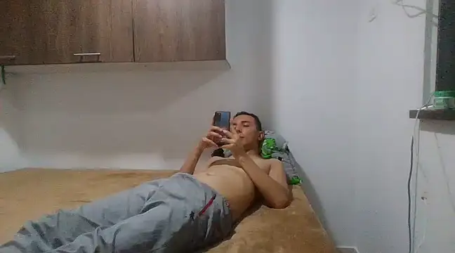 axeldaviid online show from March 14, 1:48 am