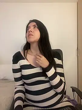 Snapshot of saori_10 chatting on May 28, 4:21 am saori 10 online show from May 28, 4:21 am