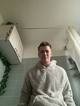 Toyjungee online show from January 9, 2:20 pm