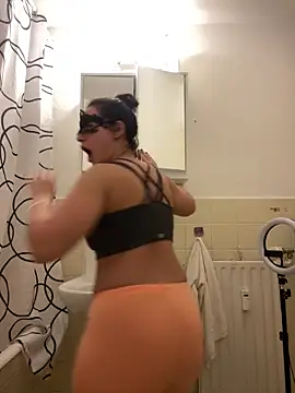 Sarahkhaalifa online show from November 13, 9:36 pm