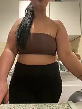 Snapshot of Sarahkhaalifa chatting on June 14, 8:44 pm Sarahkhaalifa online show from June 14, 8:44 pm