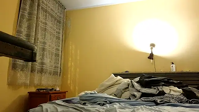 Snapshot of Carlafoxxx chatting on February 20, 4:42 am Carlafoxxx online show from February 20, 4:42 am