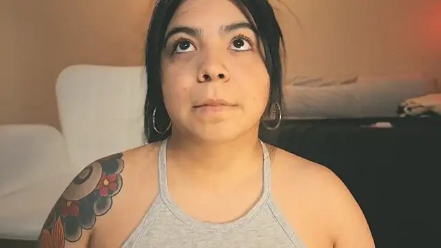 kimmiakiss22 online show from March 22, 3:20 am