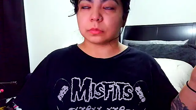 kimmiakiss22 online show from November 27, 5:04 pm