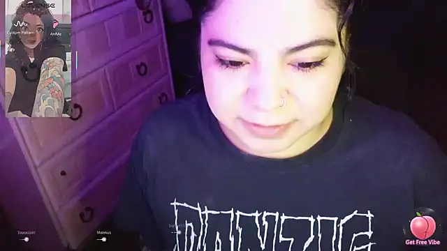 kimmiakiss22 online show from March 16, 11:31 pm