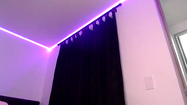 Snapshot of dolcemacca chatting on March 13, 2:16 am dolcemacca online show from March 13, 2:16 am