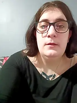 Snapshot of Lolabeluccia_xh_ chatting on February 9, 7:34 am Lolabeluccia xh online show from February 9, 7:34 am