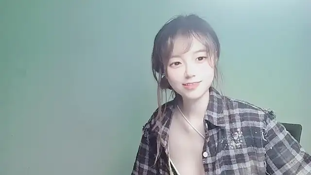 VaerySaenz online show from January 2, 6:07 am