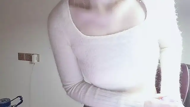 VaerySaenz online show from March 8, 2:19 pm