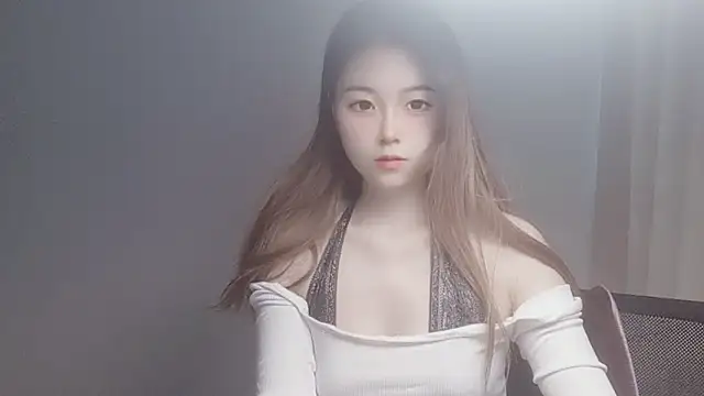 VaerySaenz online show from March 21, 5:00 am