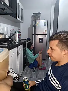 catire2323 online show from December 21, 9:15 pm