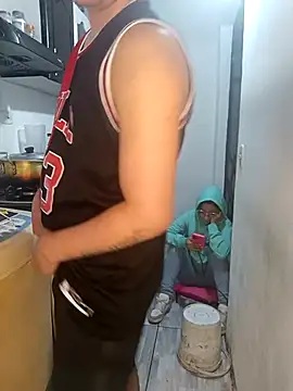 catire2323 online show from September 12, 2:33 am