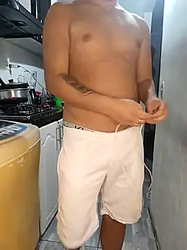 catire2323 online show from January 18, 2:48 am