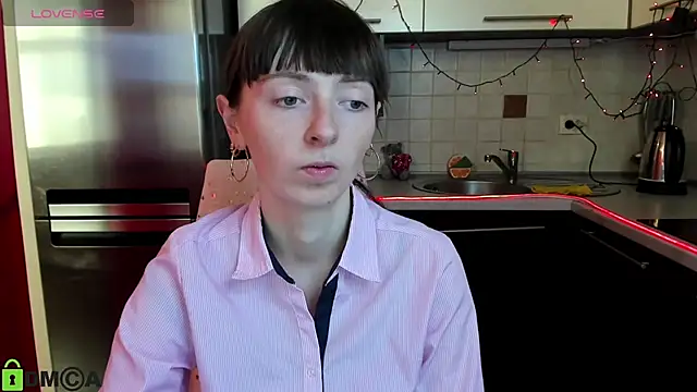 TayanaJons online show from March 10, 7:32 am