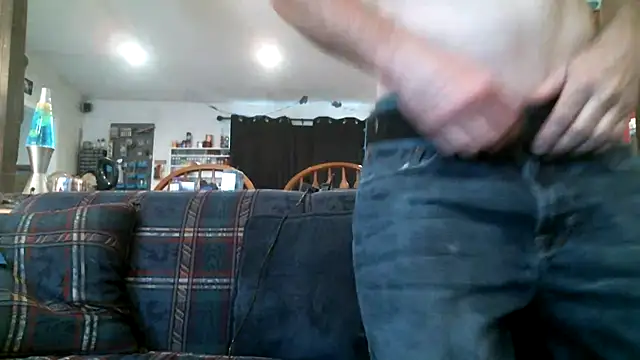 Scoggs6xh online show from March 26, 4:12 pm