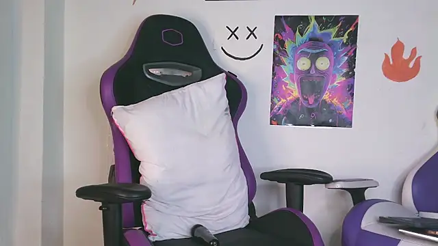 Snapshot of IM_MAYA chatting on March 9, 1:37 pm IM MAYA online show from March 9, 1:37 pm