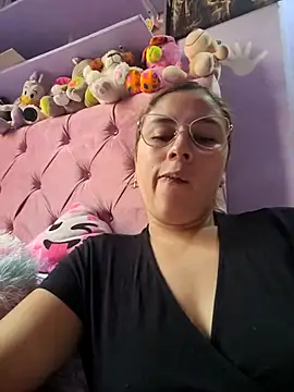 selena gomez2 online show from October 28, 2:09 pm