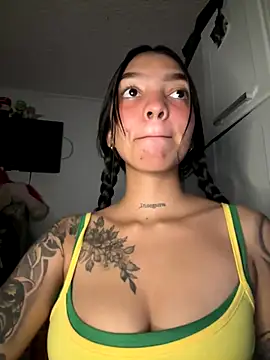 Snapshot of Valery_rhoades chatting on December 21, 5:25 am Valery rhoades online show from December 21, 5:25 am