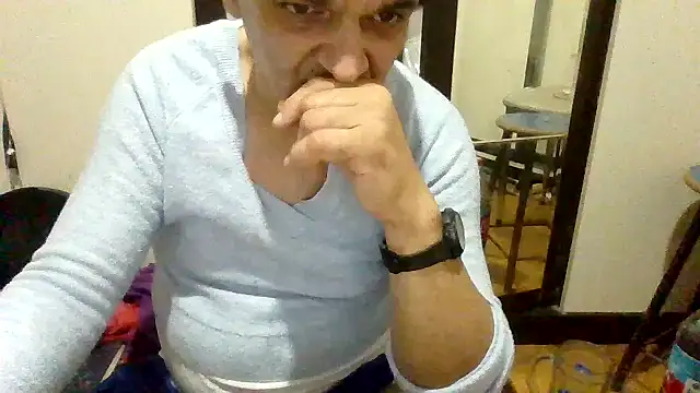 Snapshot of asira39 chatting on November 8, 9:35 pm asira39 online show from November 8, 9:35 pm