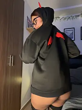 Snapshot of crystal_bunny7 chatting on January 25, 12:06 am crystal bunny7 online show from January 25, 12:06 am